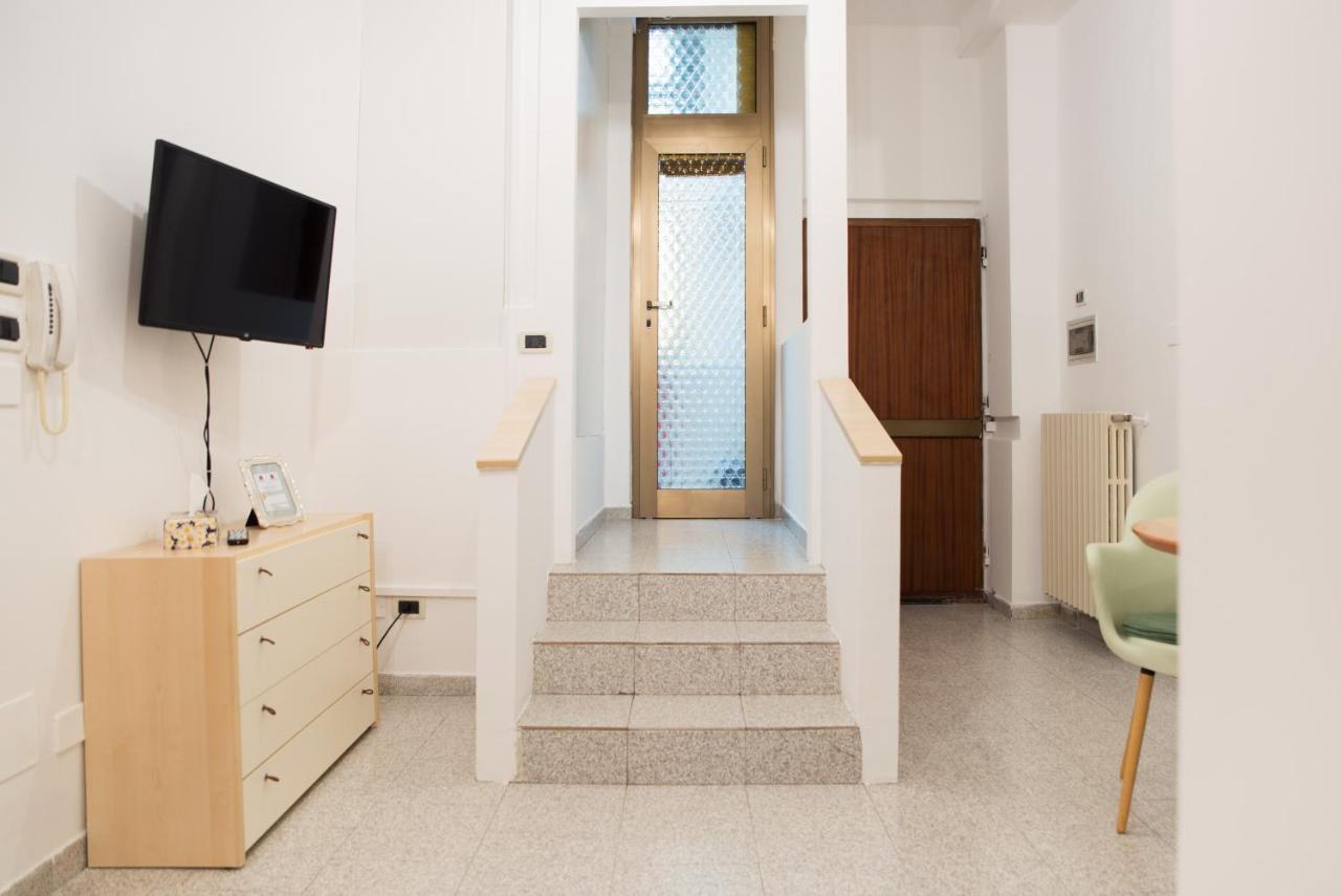 Ferienwohnung 8- Tourist House Bologna - Light House - Self Check-In Exterior foto